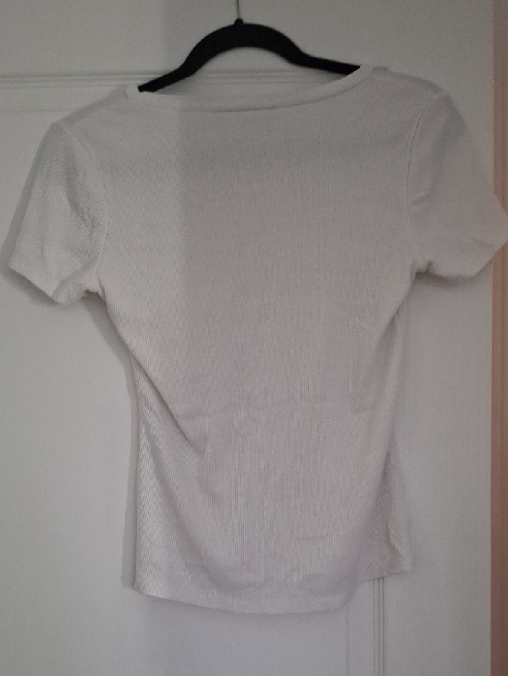 Cyrus White Ribbed Short-Sleeve Tee - Picture 3 of 3